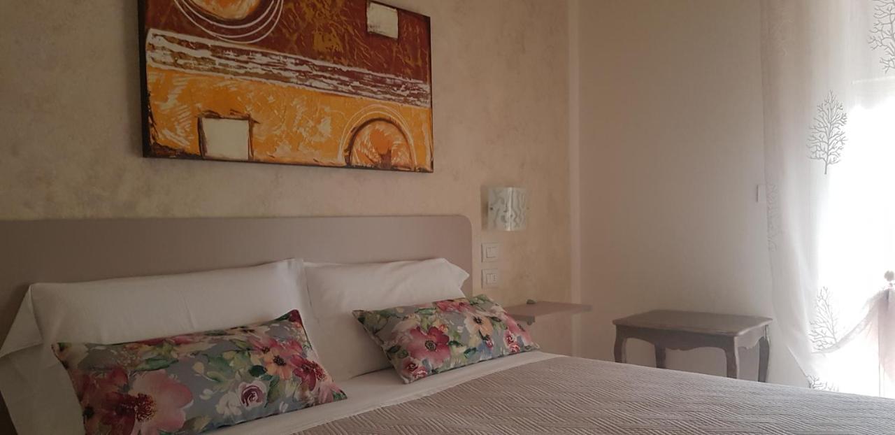 Hotel Margherita Meuble Sirmione Room photo